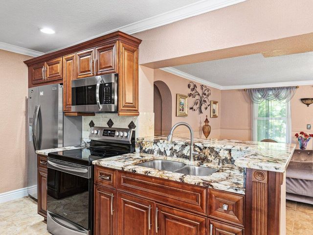 Home for sale at 5151 NE 8th Avenue - photo 6808204