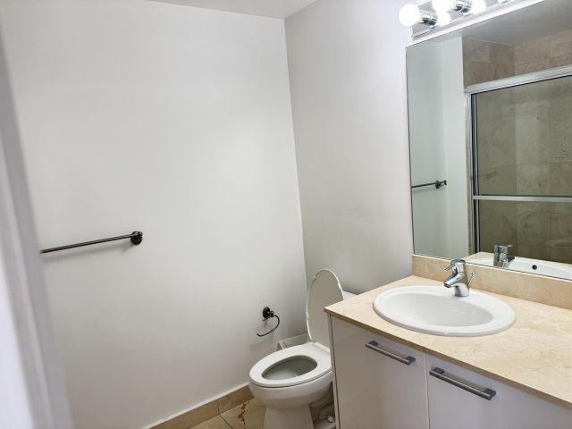 Apartment for rent  Unit ##1004 - photo 6799245