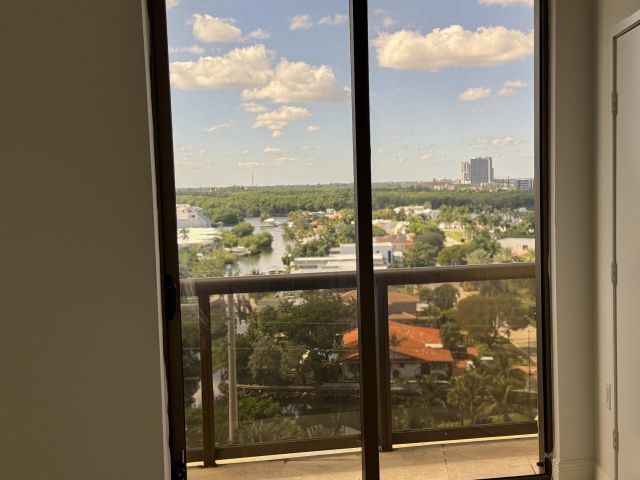 Apartment for rent  Unit ##1004 - photo 6799246