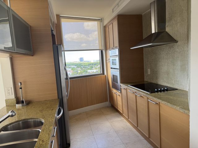 Apartment for rent  Unit ##1004 - photo 6799258