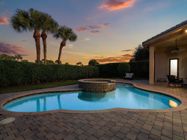 Home for sale at 15620 Glencrest Avenue - photo 6872676