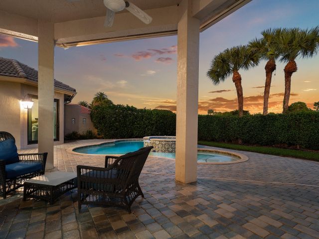 Home for sale at 15620 Glencrest Avenue - photo 6872679