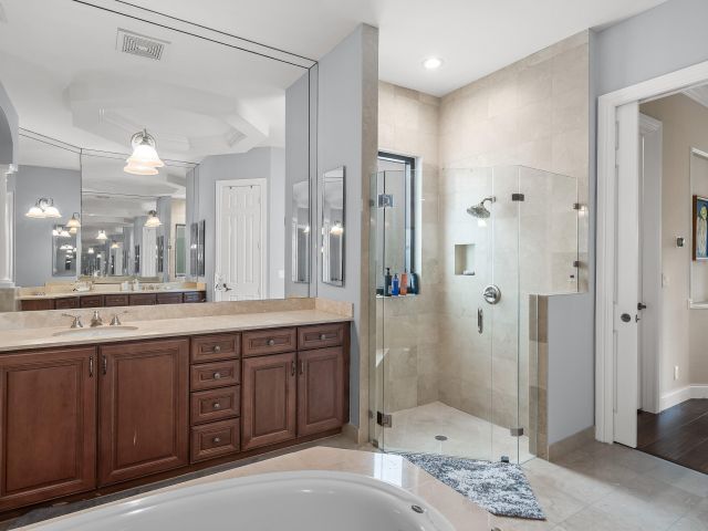 Home for sale at 15620 Glencrest Avenue - photo 6872681