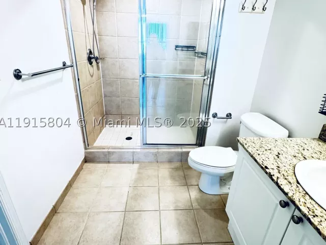 2-bedroom condo for sale in Aventura - 19501 W Country Club Dr 2310 - MondialRealty