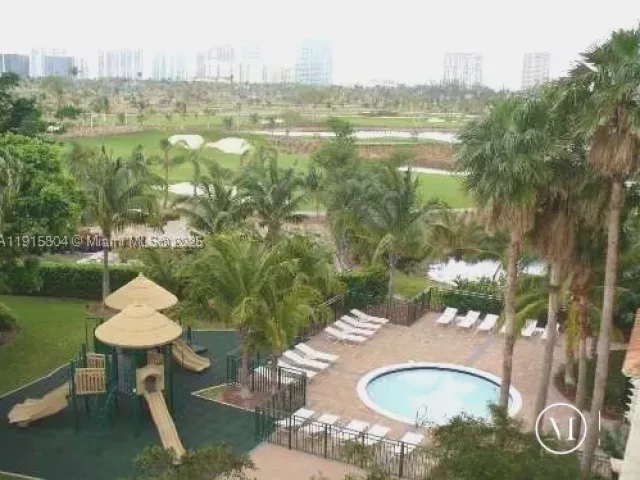 2-bedroom condo for sale in Aventura - 19501 W Country Club Dr 2310 - MondialRealty