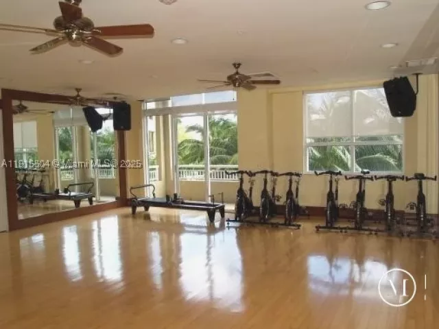 2-bedroom condo for sale in Aventura - 19501 W Country Club Dr 2310 - MondialRealty