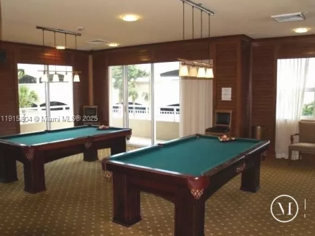 2-bedroom condo for sale in Aventura - 19501 W Country Club Dr 2310 - MondialRealty