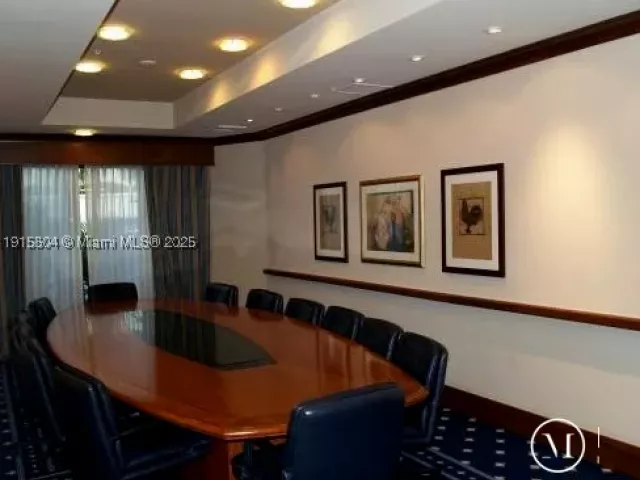 2-bedroom condo for sale in Aventura - 19501 W Country Club Dr 2310 - MondialRealty