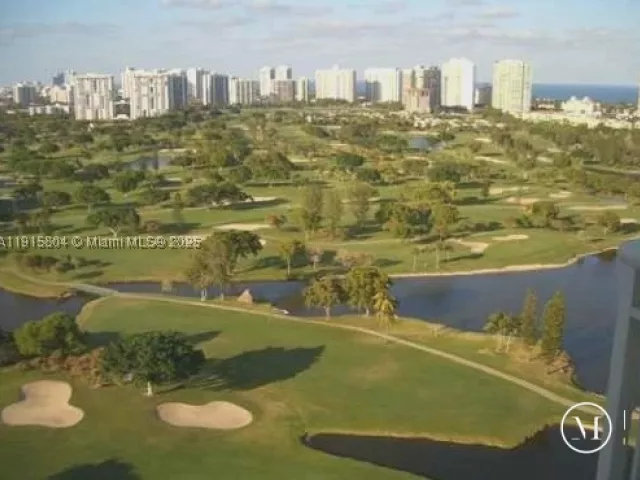 2-bedroom condo for sale in Aventura - 19501 W Country Club Dr 2310 - MondialRealty