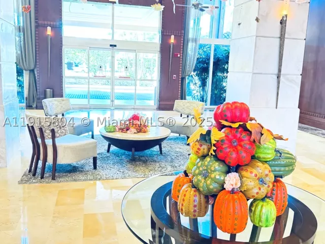 2-bedroom condo for sale in Aventura - 19501 W Country Club Dr 2310 - MondialRealty