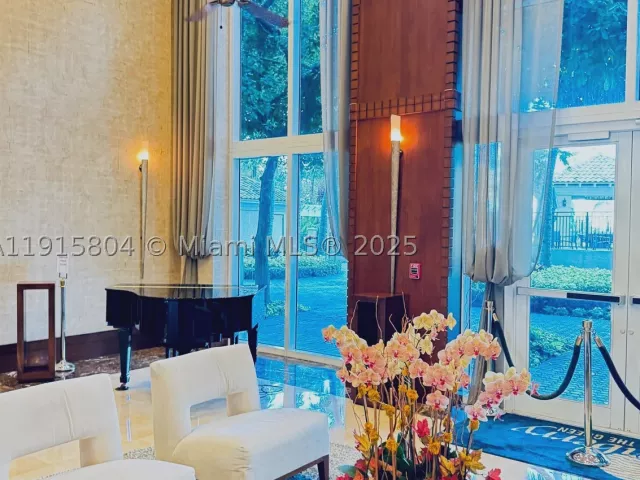 2-bedroom condo for sale in Aventura - 19501 W Country Club Dr 2310 - MondialRealty