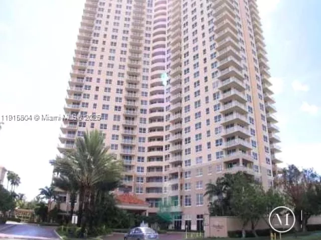 2-bedroom condo for sale in Aventura - 19501 W Country Club Dr 2310 - MondialRealty