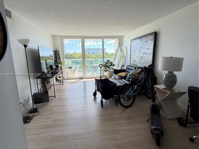 Apartment for sale  Unit #425 - photo 6798229