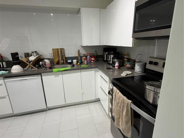 Apartment for sale  Unit #425 - photo 6798232