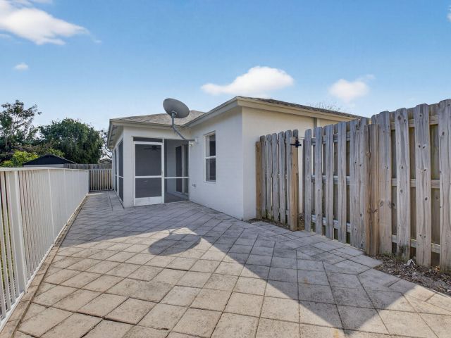 Home for sale at 1430 Red Apple Lane - photo 6815299