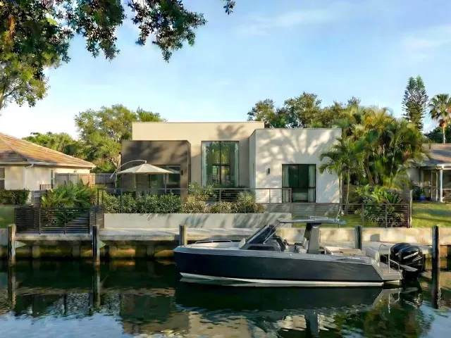 4-bedroom home for sale in Wilton Manors - 2500 NE 18th Avenue - MondialRealty