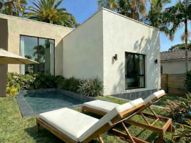 4-bedroom home for sale in Wilton Manors - 2500 NE 18th Avenue - MondialRealty