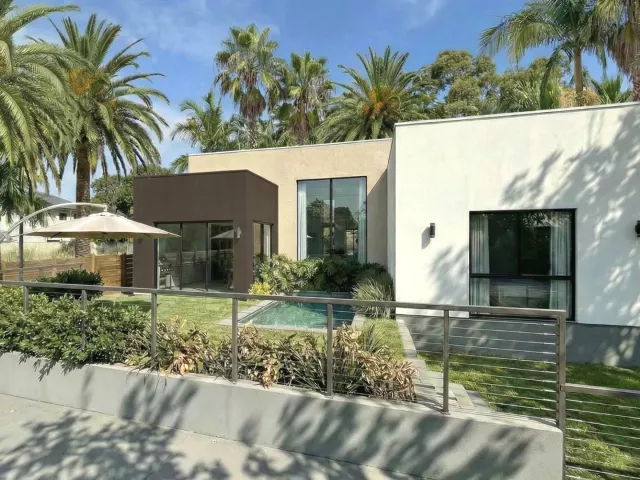 4-bedroom home for sale in Wilton Manors - 2500 NE 18th Avenue - MondialRealty