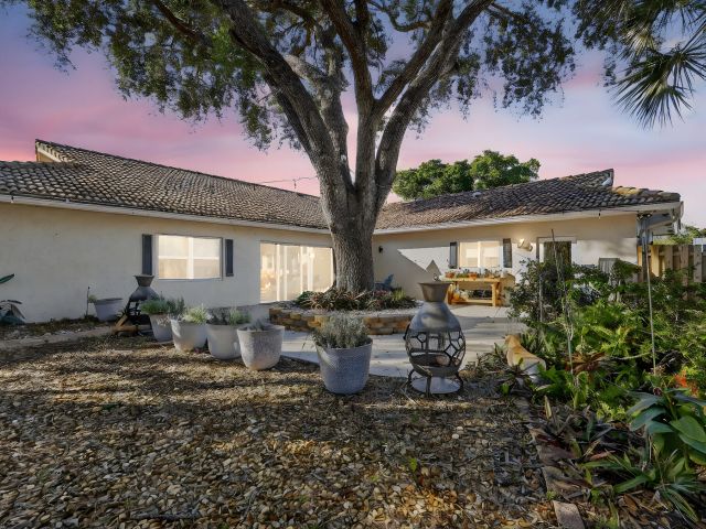 Home for sale at 7598 W Country Club Boulevard - photo 6814252