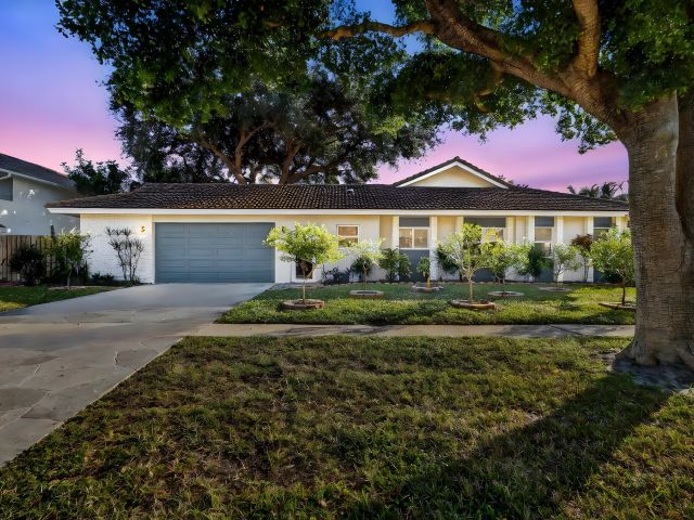 Home for sale at 7598 W Country Club Boulevard - photo 6814254