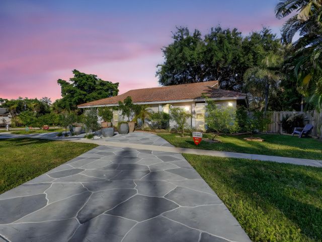 Home for sale at 7598 W Country Club Boulevard - photo 6814256