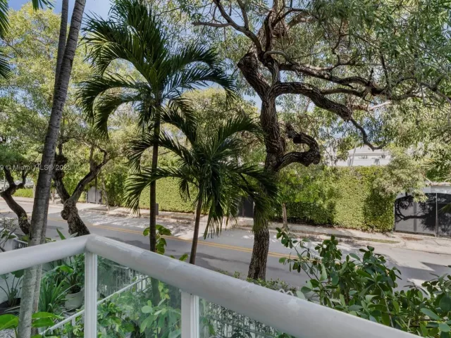 3-bedroom home for sale in Miami Beach - 1853 Jefferson Ave 6 - MondialRealty