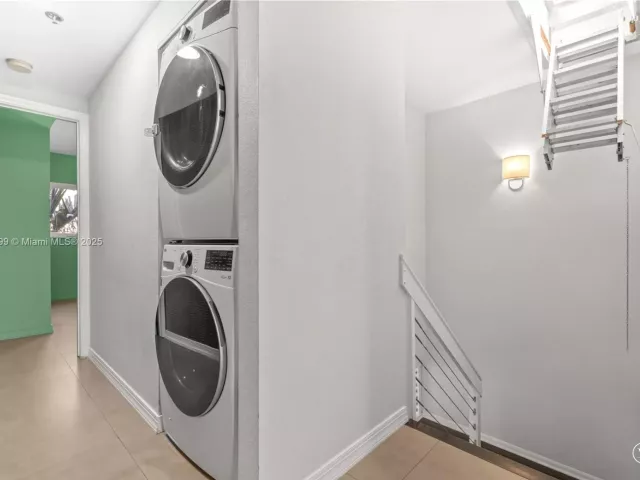 3-bedroom home for sale in Miami Beach - 1853 Jefferson Ave 6 - MondialRealty