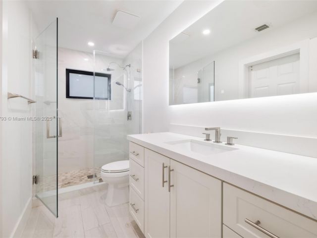 Home for sale at 6220 SW 144th St - photo 7535508