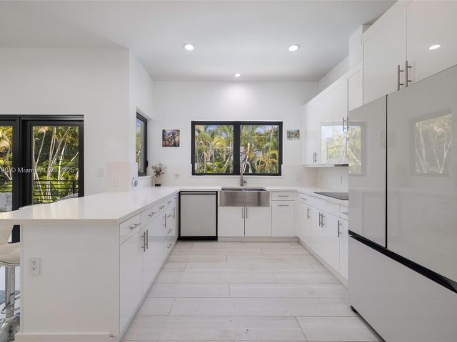 Home for sale at 6220 SW 144th St - photo 7535516