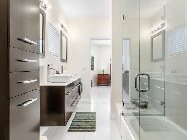 Home for rent at 1500 NE 4th Court - photo 6798390