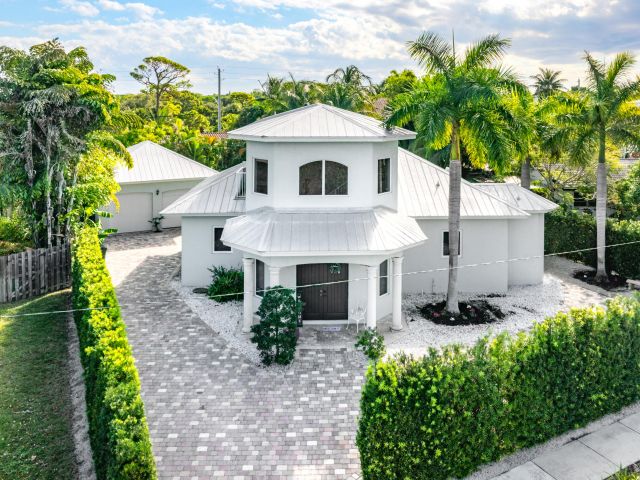 Home for rent at 1500 NE 4th Court - photo 6798401