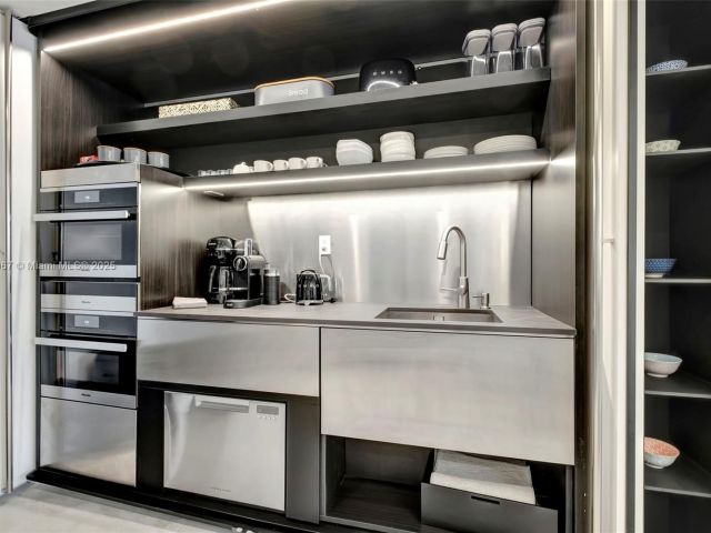 Apartment for rent  Unit #634 - photo 6801834