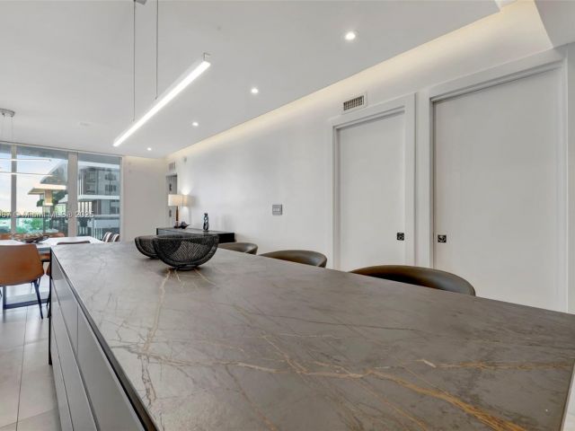 Apartment for rent  Unit #634 - photo 6801836