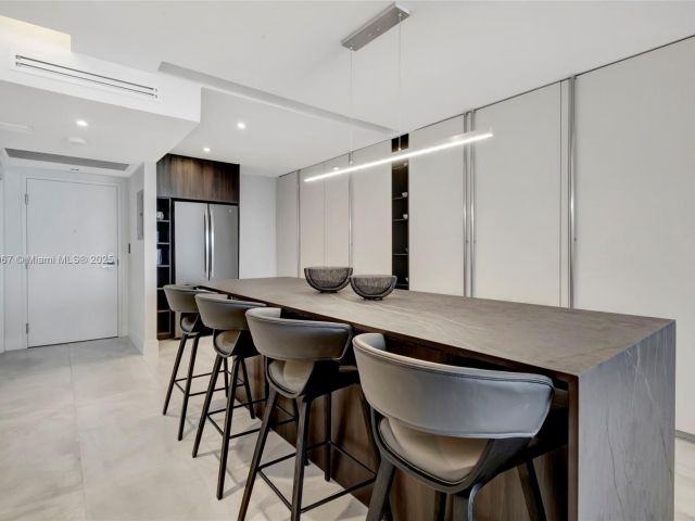 Apartment for rent  Unit #634 - photo 6801838