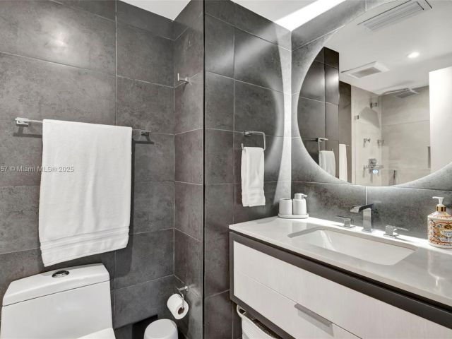 Apartment for rent  Unit #634 - photo 6801844