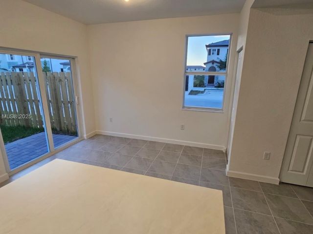 3-bedroom home for rent in Homestead - 2618 SE 27th Ct 2618 - MondialRealty