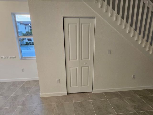 3-bedroom home for rent in Homestead - 2618 SE 27th Ct 2618 - MondialRealty