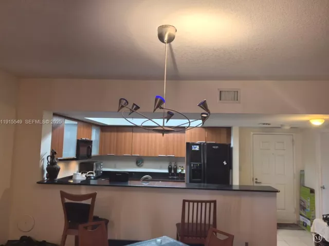 1-bedroom condo for sale in Sunny Isles Beach - 16699 Collins Ave 1105 - MondialRealty