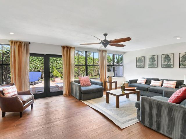 Home for rent at 801 SW 5th Street - photo 6809349