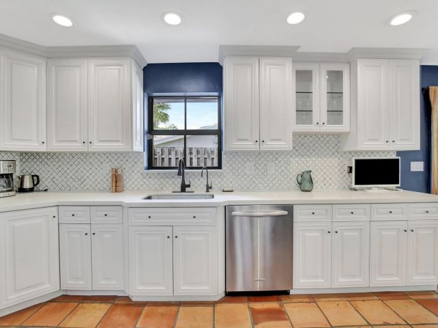 Home for rent at 801 SW 5th Street - photo 6809353