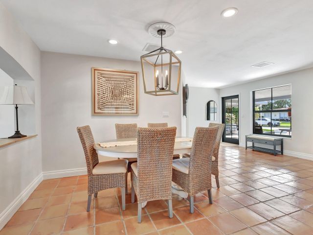 Home for rent at 801 SW 5th Street - photo 6809357