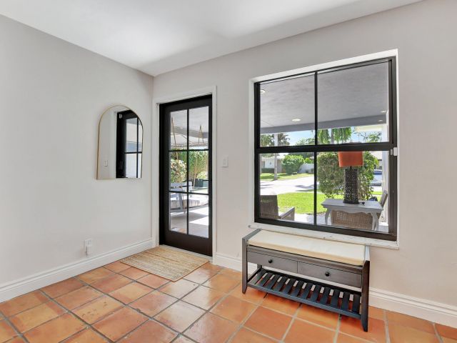 Home for rent at 801 SW 5th Street - photo 6809360