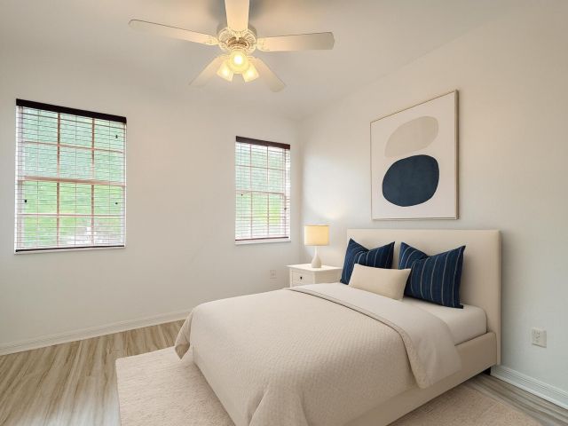 Home for rent at 1019 W Longport Circle 5b - photo 6803640