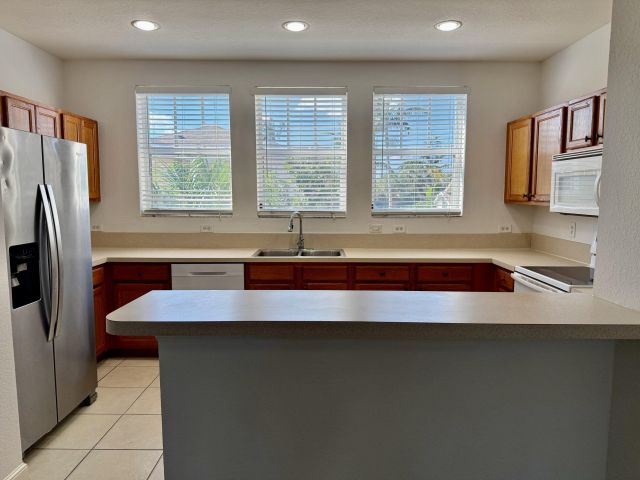 Home for rent at 870 Marina Del Ray Lane 4 - photo 6808393