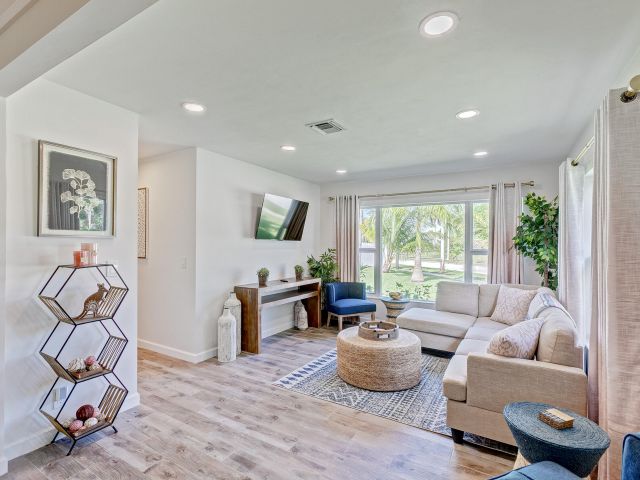 Home for sale at 385 Hunter Street - photo 6808620