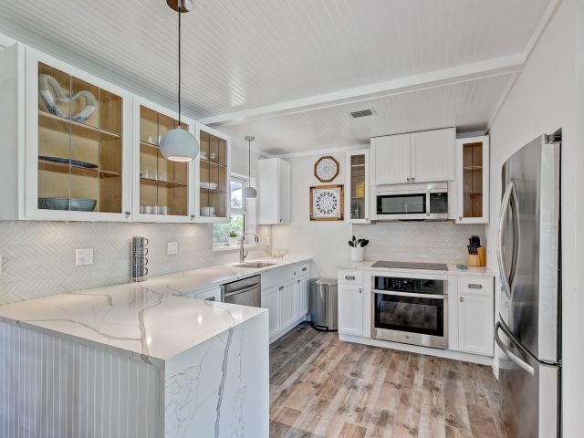 Home for sale at 385 Hunter Street - photo 6808624