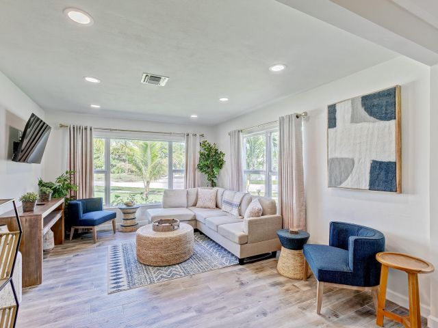 Home for sale at 385 Hunter Street - photo 6808629