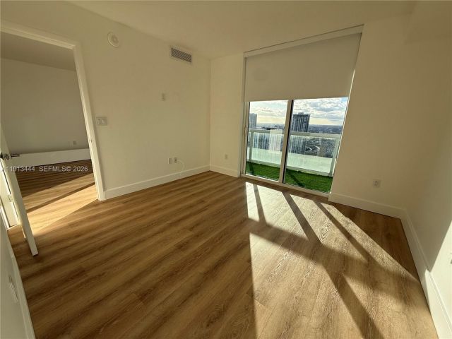 Apartment for sale  Unit #4807 - photo 7444319