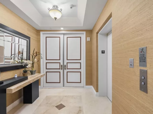 2-bedroom condo for sale in Sunny Isles Beach - 16047 Collins Ave 1202 - MondialRealty