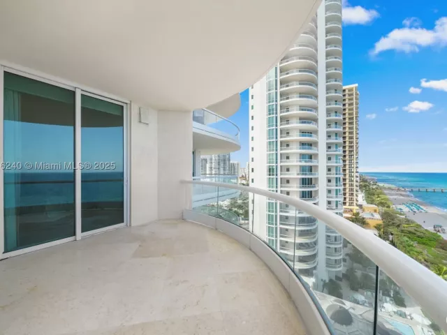2-bedroom condo for sale in Sunny Isles Beach - 16047 Collins Ave 1202 - MondialRealty